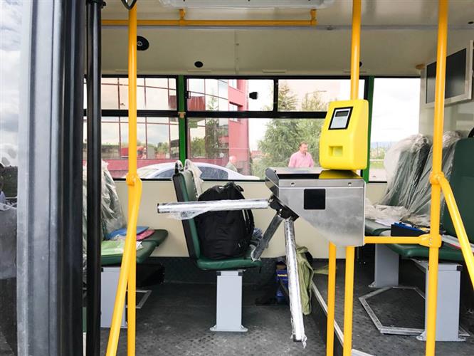 Про це повідомив міський голова, який оглянув нові автобуси марки «ISUZU», що вчора були доставлені в Мукачево.
