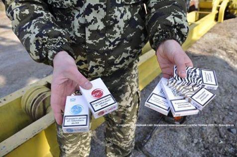 На Виноградовщине румын пытался провезти контрабандные сигареты через КПП "Дьяково"