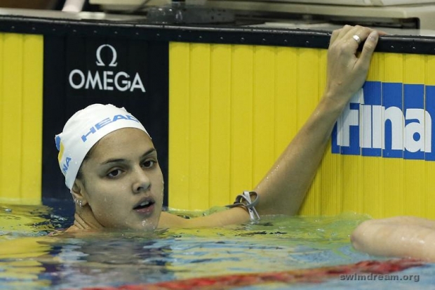 Українка Дарина Зевіна посіла третє місце на чемпіонаті світу з плавання на короткій воді в Досі (Катар), вигравши бронзову нагороду у фіналі 100-метрівки на спині.
