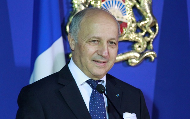 Міністр закордонних справ Франції Лоран Фабіус висловив готовність надати технічне сприяння у відновленні системи банківського обслуговування на Донбасі.
