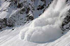 14 января в Карпатах снег, на горе Пип Ивана Черногорского видимость до 30 м, ожидается значительная снежная опасность.