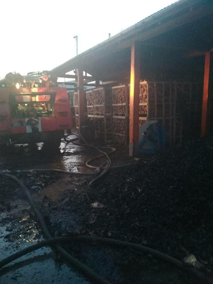 04 квітня о 02:07 до Служби порятунку «101» надійшло повідомлення про пожежу на деревообробному підприємстві у селі Сімер, Перечинського району.  