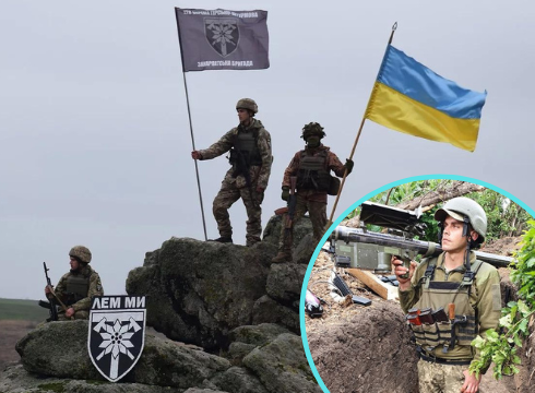 Військовий працює з вітчизняною «Іглою» та американським «Стінгером».