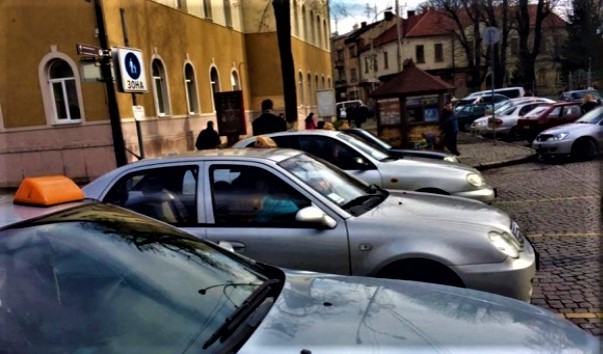 В Мукачево они будут в порядке с нелегальными пассажирскими перевозками, а именно с нелегальными такси.