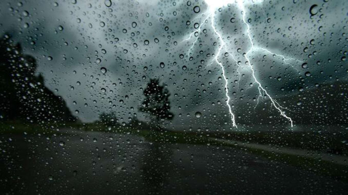 Закарпатський обласний центр з гідрометеорології попередив про стихійні та небезпечні метеорологічні явища, різкі зміни погоди