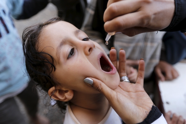 Кампания по вакцинации детей с использованием оральной полиовакцины пройдет в три раунда.

