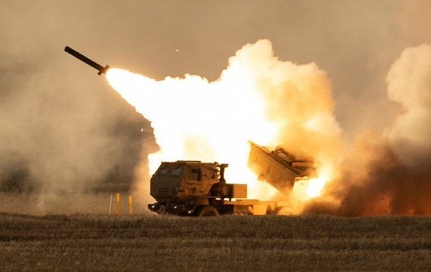 Україна успішно атакує російські командні пункти через надані американцями системи залпового вогню HIMARS