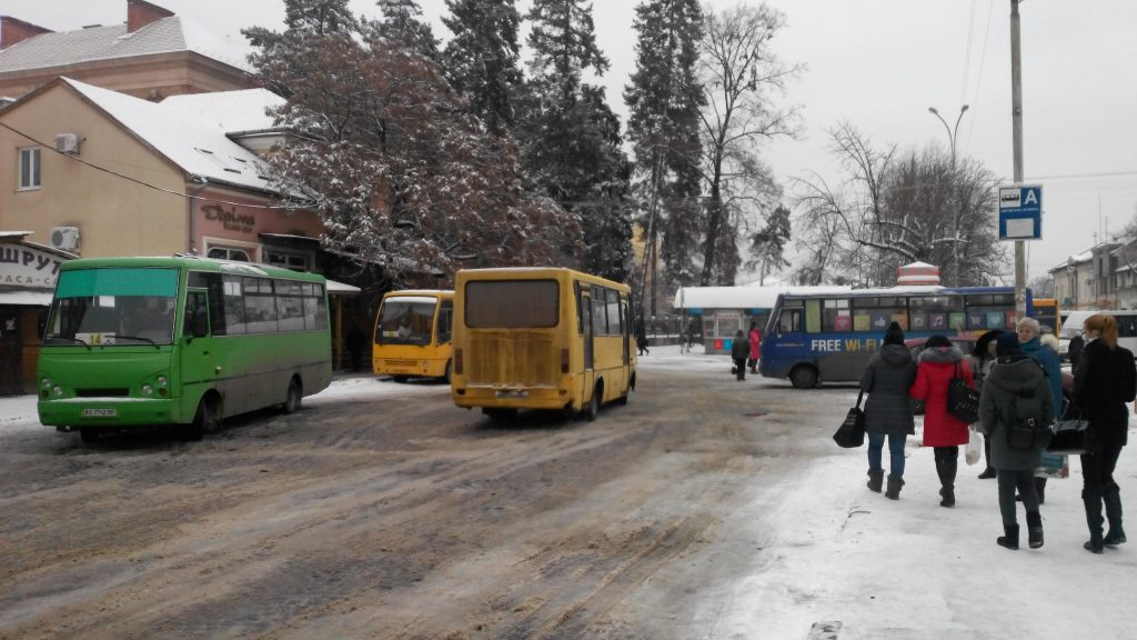 В Ужгороде частным перевозчикам в качестве компенсации за перевозку пассажиров-льготников в бюджете-2017 предусмотрели наибольшую сумму со времен Независимости – 22 миллиона 700 тысяч.