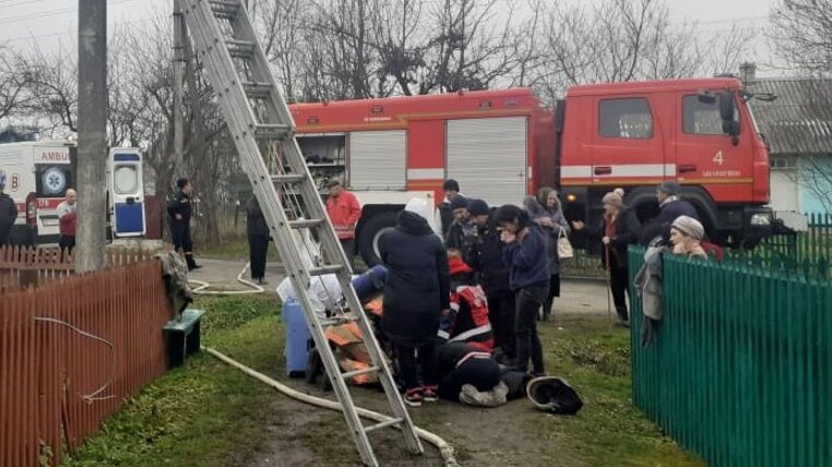 На Івано-Франківщині під час пожежі загинула 12-річна дівчинка. 