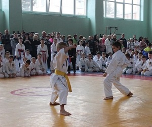 З 2 по 4 березня проходитиме відкритий чемпіонат Закарпатської області з годзю-рю карате серед дітей, юнаків, юніорів та дорослих. 