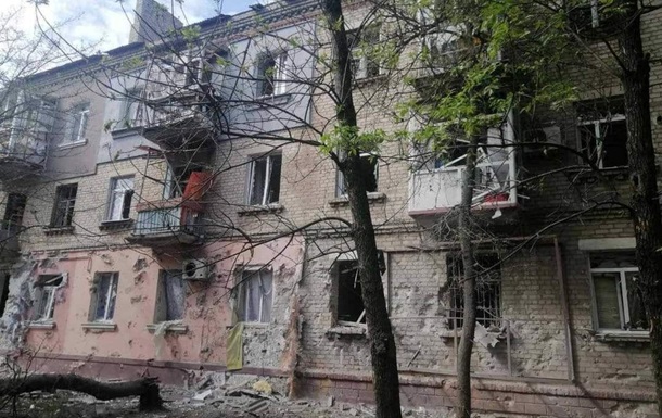 Ракетно-бомбовими ударами зруйновано та пошкоджено понад 60 цивільних об'єктів.