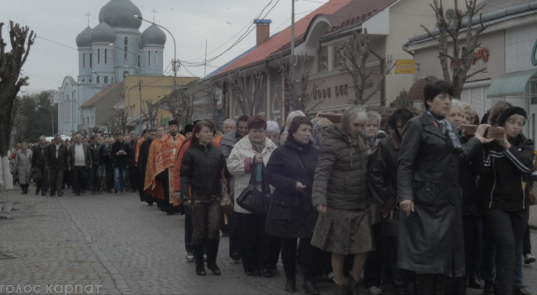 У Виноградові провели духовну мобілізацію / ВІДЕО Хресної ходи