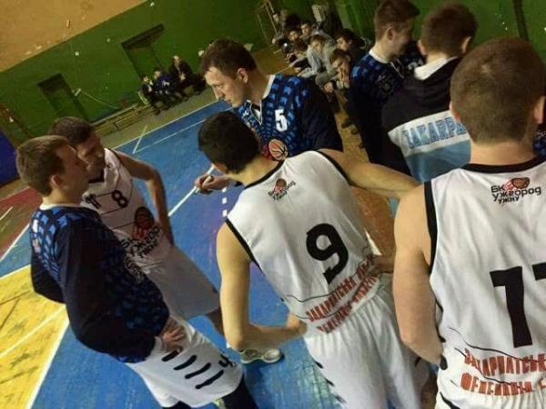 В Ужгороді відбувся тур з баскетболу
