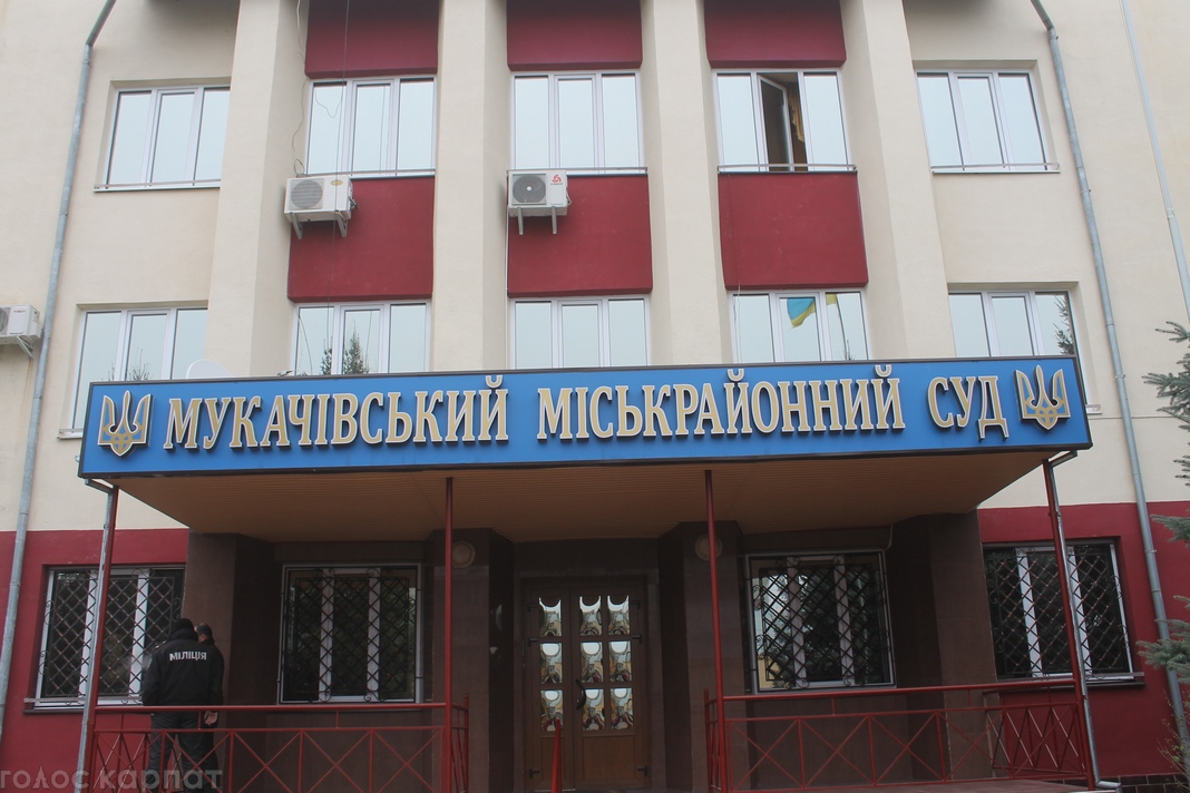 Директорку Мукачівського аграрного коледжу звинувачують у підробці свого диплому