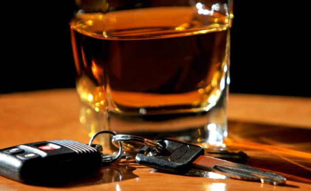 За минулу добу працівники групи реагування патрульної поліції Мукачівського відділення задокументували два випадки керування транспортними засобами у стані алкогольного сп’яніння.

