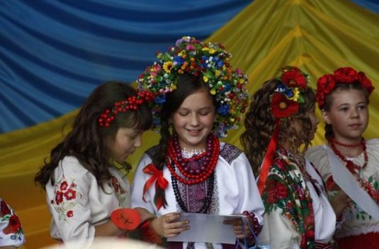 Ще одне традиційне дійство відбулосяу Тячеві з нагоди Дня міста – конкурс на кращий національний костюм.