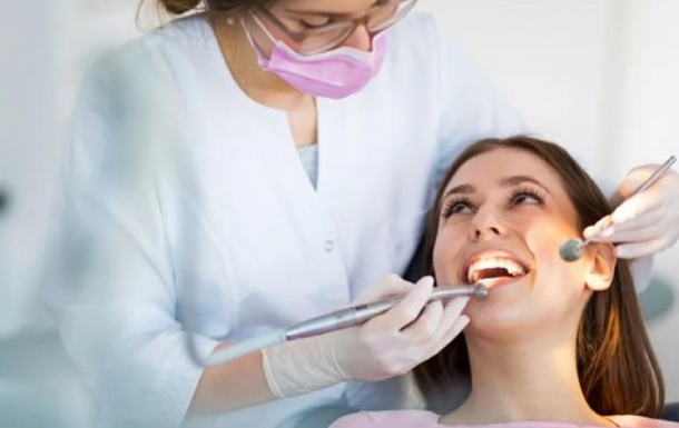 Сьогодні відзначають щорічне свято зубних лікарів і стоматологів. Воно приурочене до Дня святої Аполлонії.

