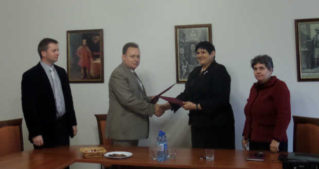 Закарпатский венгерский институт им.Ф.Ракоци и Прешовский университет (Словакия) поддерживают дружеские связи уже около десяти лет. 