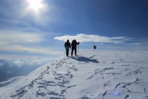 В одному випадку довелося шукати двох туристів, що заблукали, втративши орієнтир, в іншому жінка заблукала, катаючись на лижах. Про це повідомляють в У ДСНС у Закарпатській області.

