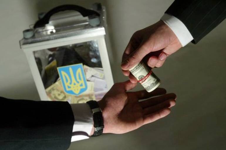 Комітет виборців України виокремив сім регіонів, в яких найбільш висока можливість підкупу виборців під час виборчої кампанії в органи місцевого самоврядування. 