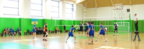 На Виноградівщині відбувся груповий турнір чемпіонату України з волейболу / ВІДЕО