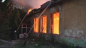 Вчера вечером в Закарпатье почти одновременно горели два жилых дома.