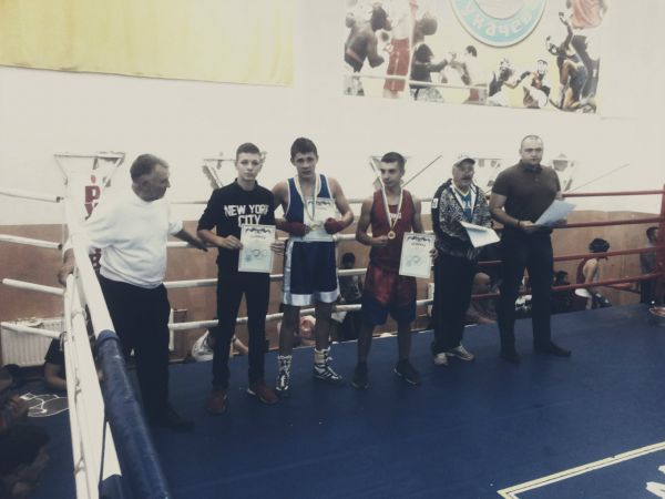 Тячівські боксери здобули призові місця на обласному турнірі