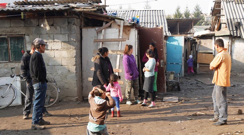 Питання щодо житлового забезпечення та покращення житлово-побутових умов ромської національної меншини у місцях їх компактного проживання на Закарпатті обговорили в Закарпатській ОДА.
