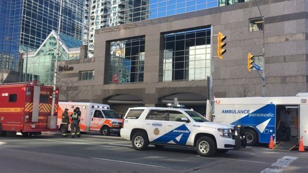 Внаслідок наїзду фургону на пішоходів у Торонто загинули десять людей, ще 15 отримали поранення, заявили у місцевій поліції.

