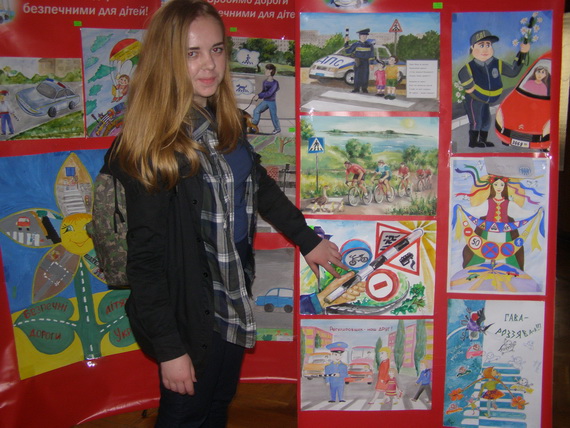 У Києві нагородили переможців Всеукраїнського конкурсу дитячого малюнка «Молоде покоління – за безпеку дорожнього руху». 