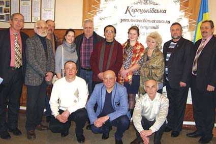 У ЗОШ І–ІІІ ступенів у Керецьках Свалявського району урочисто відкрили художню галерею робіт 15-ти земляків.