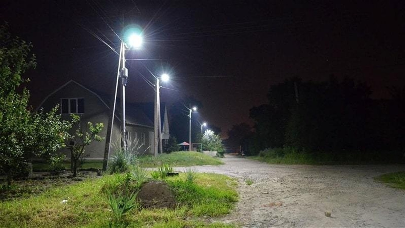 Нові обмеження для закарпатців: у одному з районів області з 27 червня почнуть вимикати вуличне освітлення