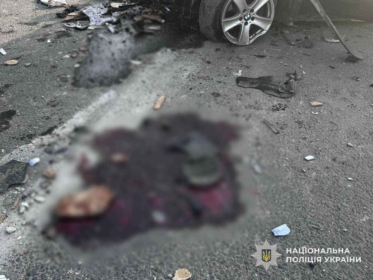 Малюнок до статті Трагічна аварія на Закарпатті: військовий загинув після наїзду BMW на блокпост (ФОТО)%
