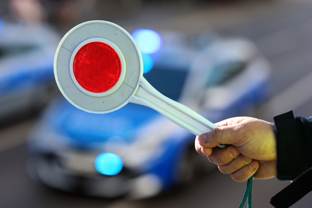 Az ukrán sofőrök hozzászoktak a nappali menetjelző lámpák vagy a tompított fényszórók bekapcsolásához a városon kívül. A közlekedési szabályok előírásainak megfelelően ezt október 1. és május 1. között kellett megtenni.