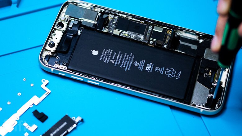 iPhone 11: відремонтувати чи купити більш нову модель