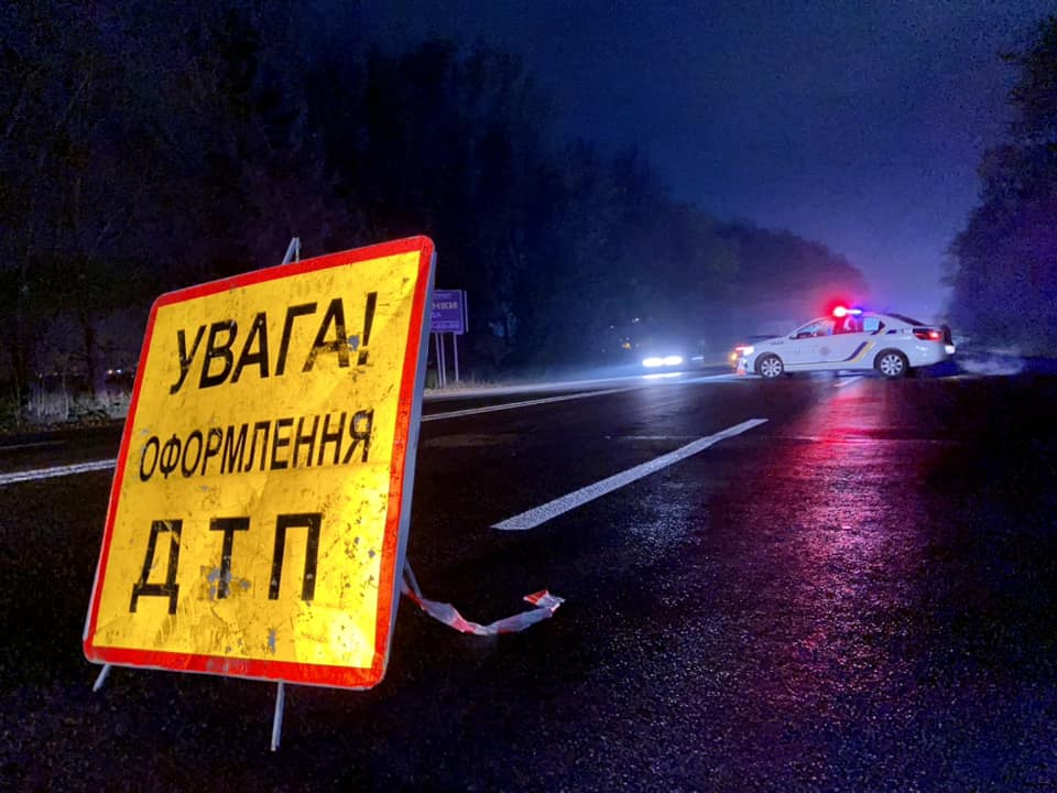 Необережна закарпатка загинула під колесами авто: перші подробиці жагливої трагедії (ФОТО)