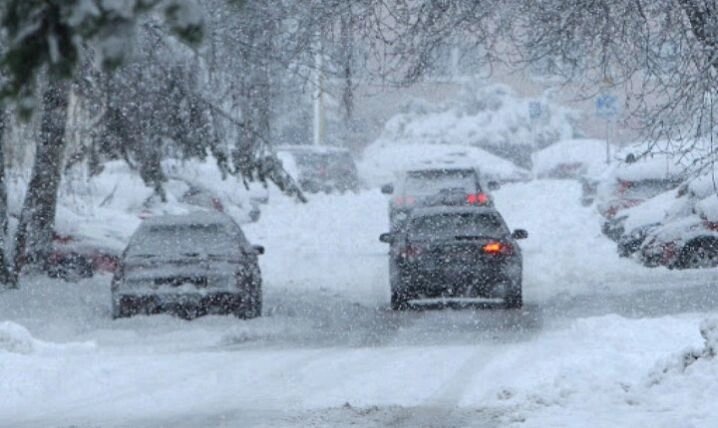 В Україні прогнозують погіршення погодних умов після 7 січня. Водіям радять не виїжджати на власному транспорті, якщо немає критичної потреби.