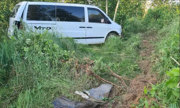 Не впоралася з керуванням: на Мукачівщині жінка злетіла у кювет разом з дитиною (ВІДЕО)