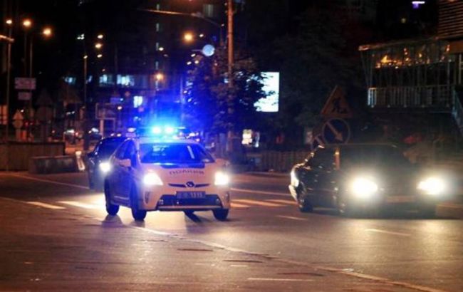 Только на посту ГАИ при заезде в Мукачево патрульные остановили авто.