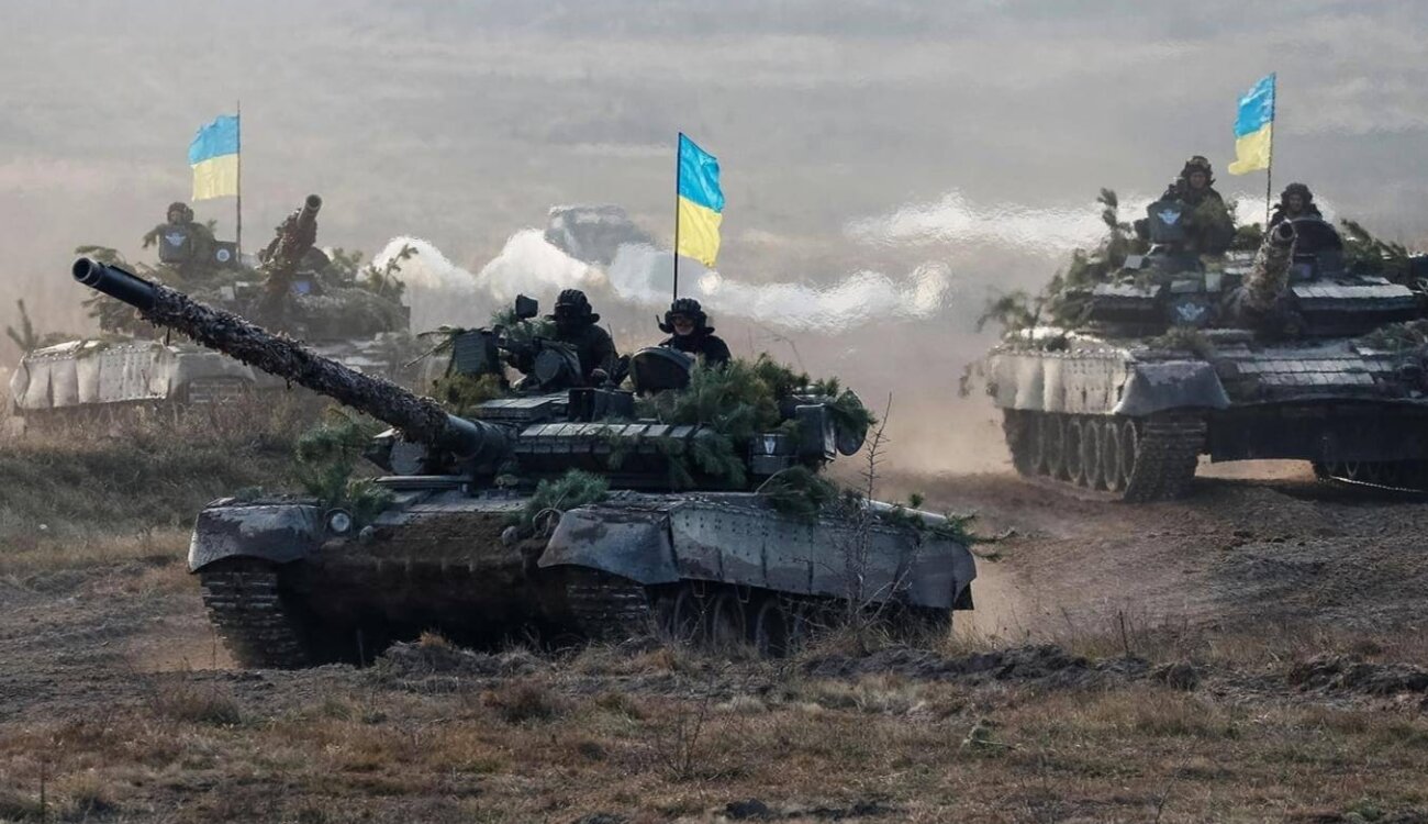 Благодаря свежей помощи из США украинские военные смогут «спасать фронт» и противостоять российской агрессии на протяжении всего 2024 года, утверждает Салливан. Украина планирует начать новое контрнаступление в 2025 году после получения военной помощи от США в размере 61 миллиарда долларов.