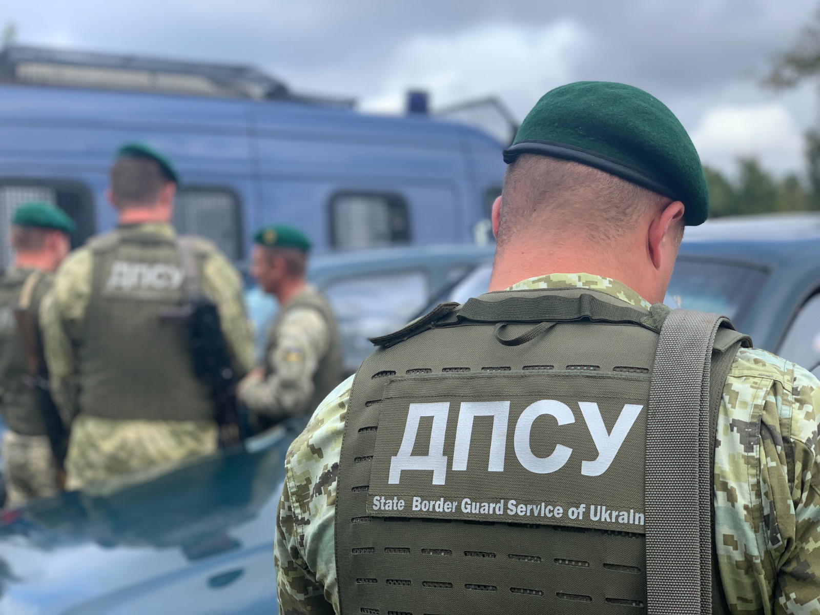 П'ятеро закарпатських "богатирів" обібрались сорому: хотіли за кордон, а потрапили - в халепу (ФОТО)