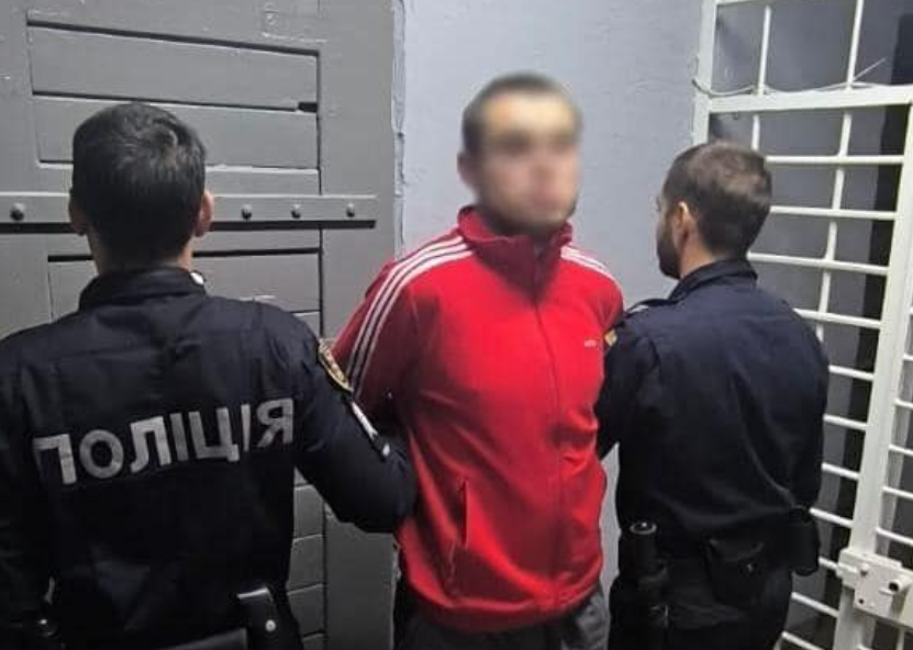 На Закарпатті чоловіка жорстоко побили серед білого дня: нападника затримано (ФОТО)
