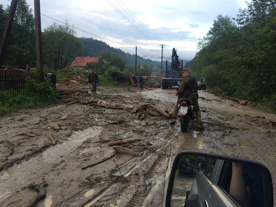 Правительство выделило 22,5 млн гривен на проведение аварийно-восстановительных работ по ликвидации последствий стихийного бедствия, которое случилось 21 июня на Закарпатье.