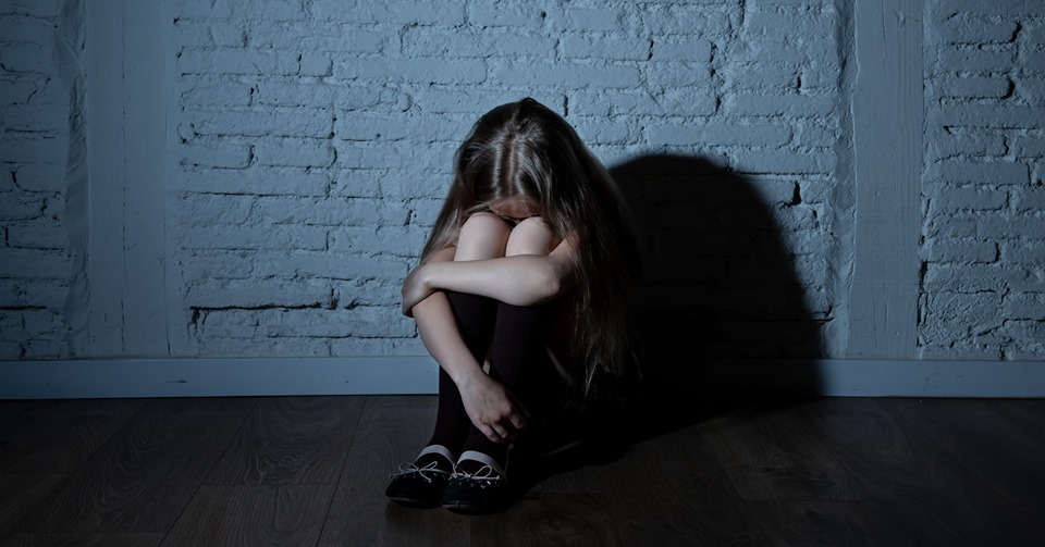 Страшний злочин проти дитини: закарпатець згвалтував рідну племінницю