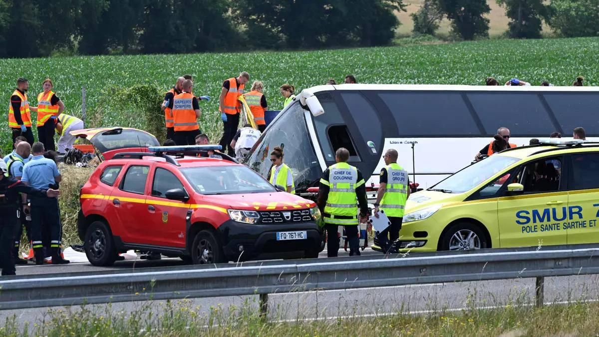 За кордоном розбився автобус з українцями: 4 людей загинуло і щонайменше 30 травмовані (ФОТО)