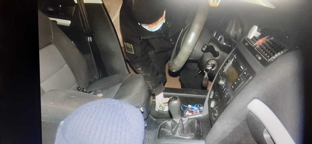 На границе с Венгрией 21-летний украинец лишился своего авто, попытавшись незаконно провезти табачные изделия. 