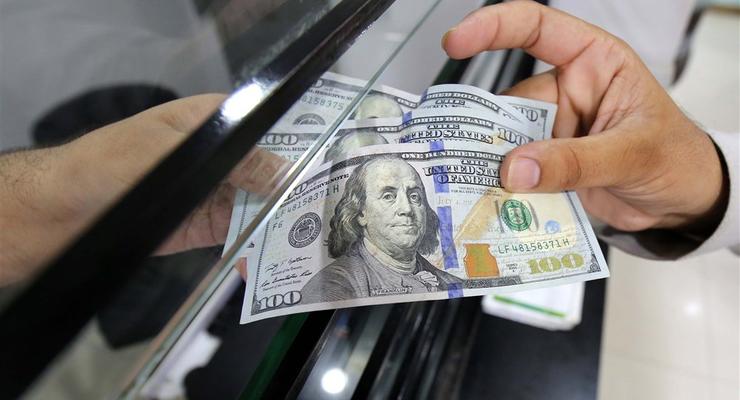 Національний банк України встановив офіційний курс валют на п'ятницю, 5 квітня. Так, порівняно з попереднім днем вартість долара США впала на 17 копійок і становить 39,02 гривні.