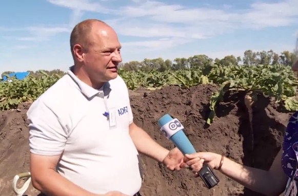 Закордонні аграрії навчають українців сільському господарству.