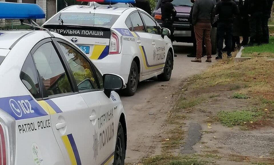 Полиция Тячевского района задержала злоумышленника, который, находясь в состоянии алкогольного опьянения, ранил ножом знакомого.