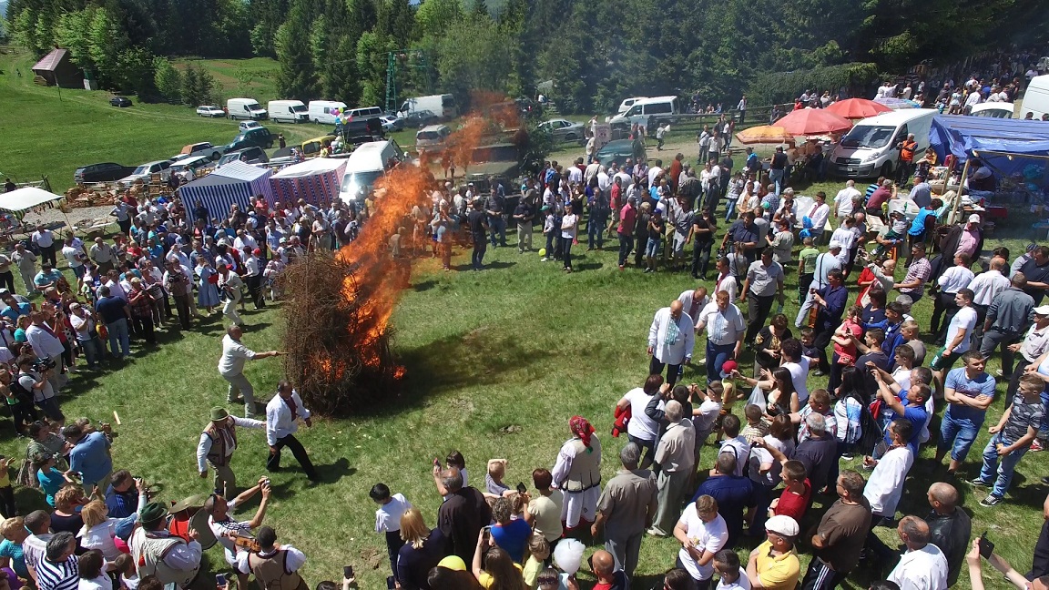 В воскресенье, 28 мая, в сек. Синевир, а відтакна Синевирском перевале произошел традтційний фестиваль 
